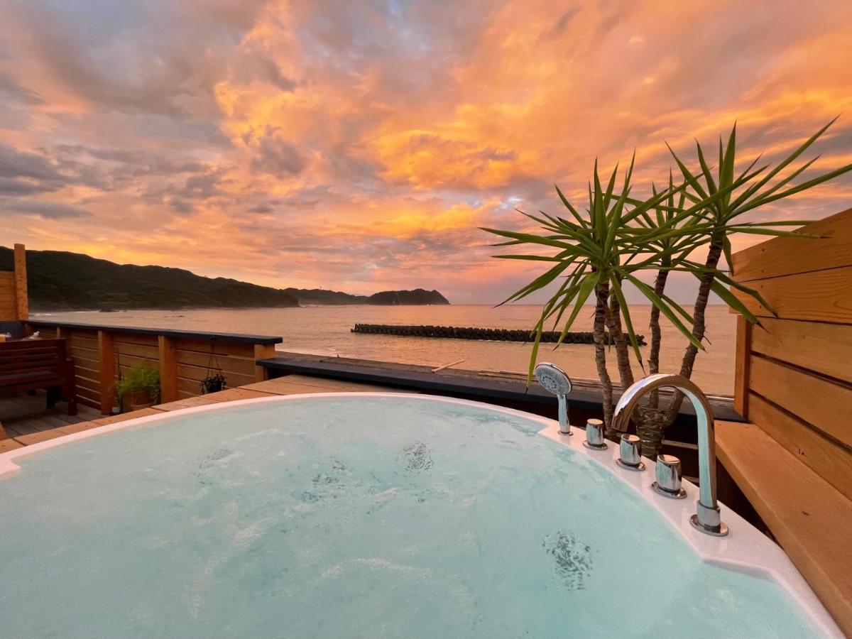 Villa Pacifico Surf House - By The Sea Shishikui Exterior foto